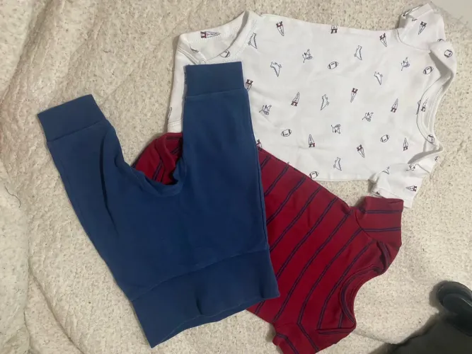 Roupinhas da Carters para bebê menino