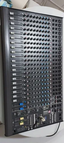 Mesa de som Ciclotron, modelo CSM 24 - A4F