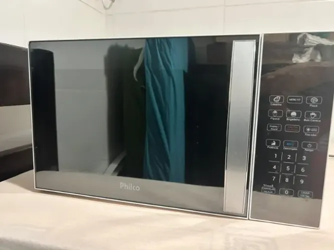 Vendo MICRONDAS PHILCO em excelente estado de conservacao . *