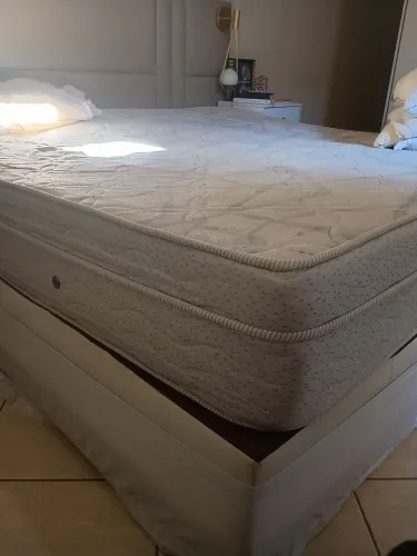 COLCHAO E CAMA KING CONSERVADO