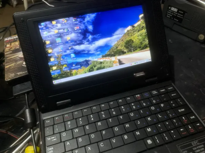Mini Computador Eyo EPC CPU VIA T8505 c/ defeito