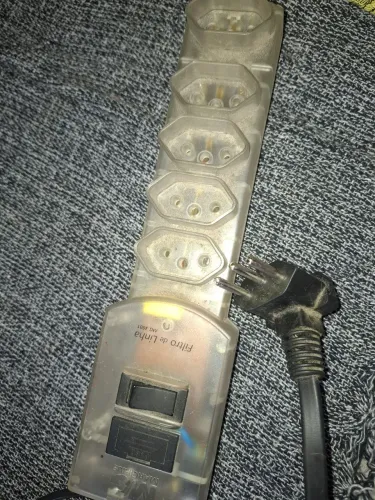 Filtro de linha 5 tomadas