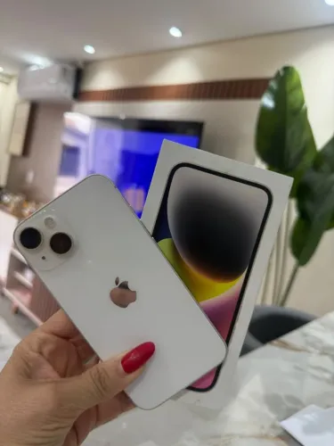 Vende se iPhone 14