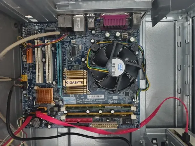 CPU - Intel Core 2 duo e8400 lga 775 (SSD 500GB)
