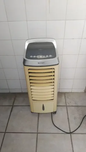 Climatizador de Ar Portátil Springer Wind (linha Wind, fabricado pela Midea Springer).