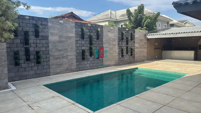 Barra da Tijuca | Casa de Condomínio 4 quartos, sendo 3 suites