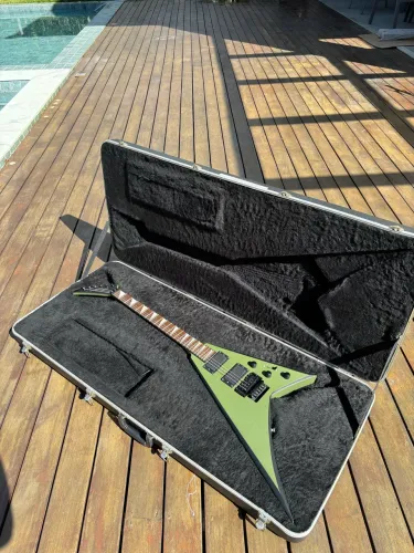 Guitarra Jackson RRx24 EMG + Upgrades