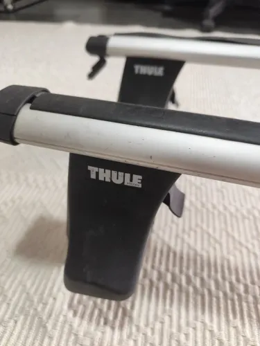 Suporte teto Thule rack