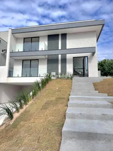 Oportunidade na região da Granja Viana, condomínio Reserva Santa maria