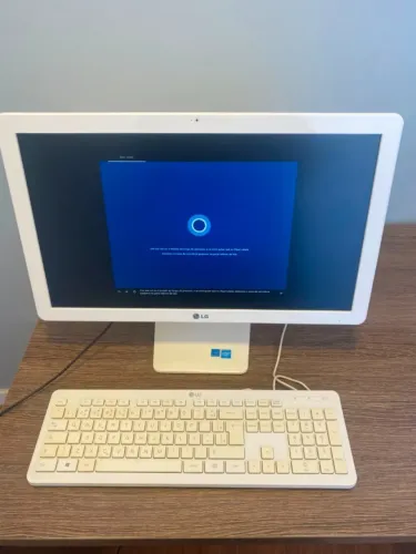 Computador de mesa LG All in one