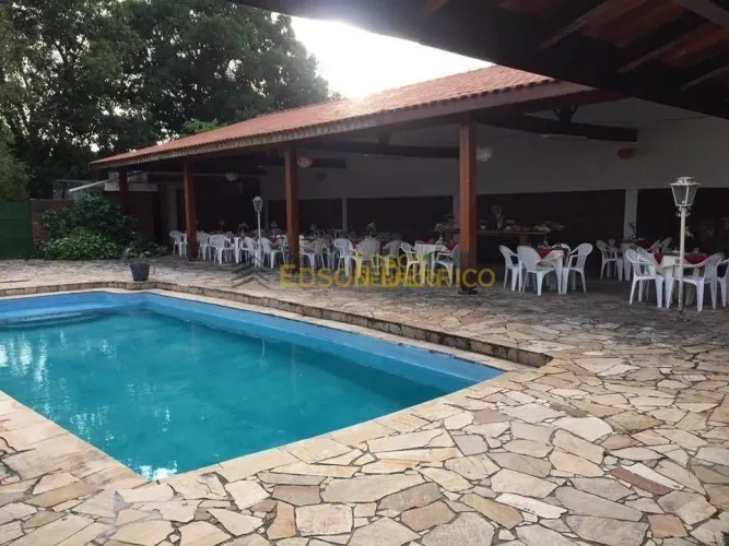 Chácara com 5 quartos à Venda, Jardim Carlota - Pindamonhangaba