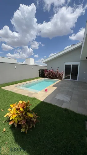 Casa Térrea - Condomínio Horizontal Hayashi - 3 Suites + 1 Qto - 261m²
