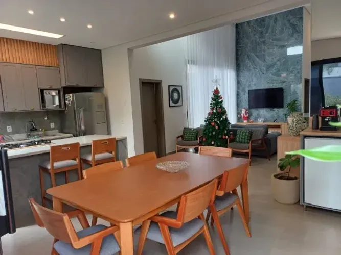 Casa completa no Vivendas da Mata | Imobiliária Rosa e Rangel