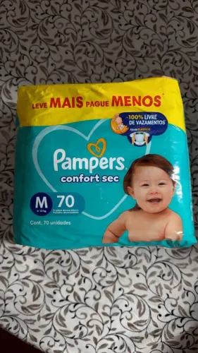 Fralda Pampers M 