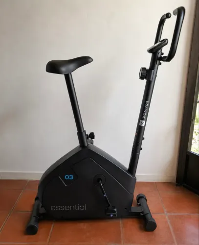 Bicicleta ergométrica Domyos Essential 03 em excelente estado de conservação