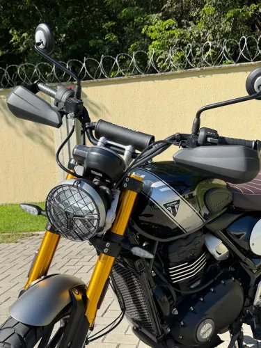 Triumph scrambler 400x