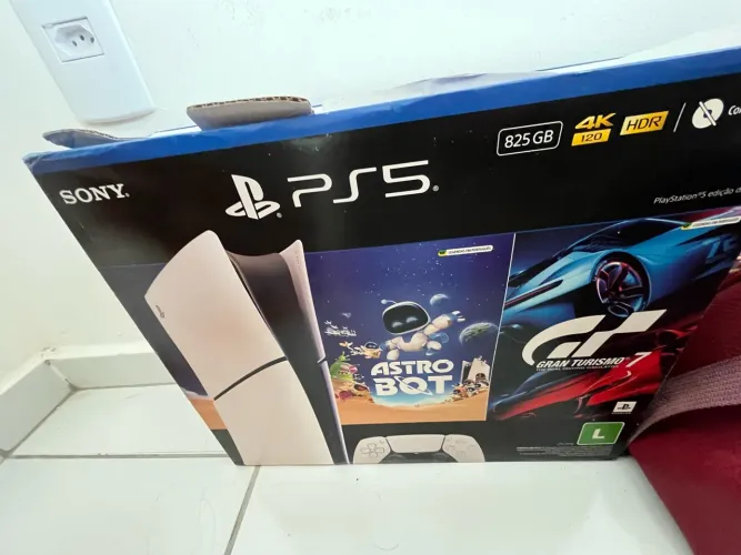 PS5 SLIM 825GB, Com apenas 3 meses de uso
