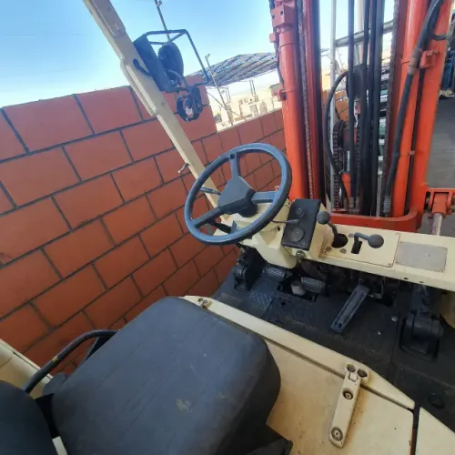 Empilhadeira Nissa 2,5t
