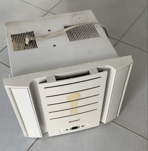 Ar-condicionado de janela ACJ