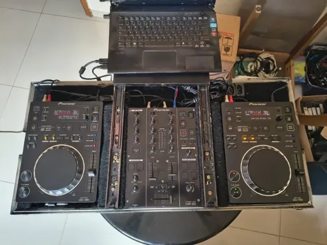 Vendo, Kit Cdj 350+Mix Djm 350+Case Com Plataforma Para Notebook