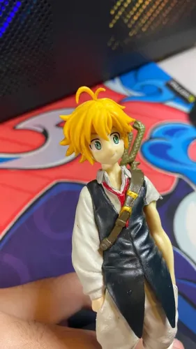 Estátua Colecionável Meliodas 13cm - Os Sete Pecados Capitais (Nanatsu No Taizai)
