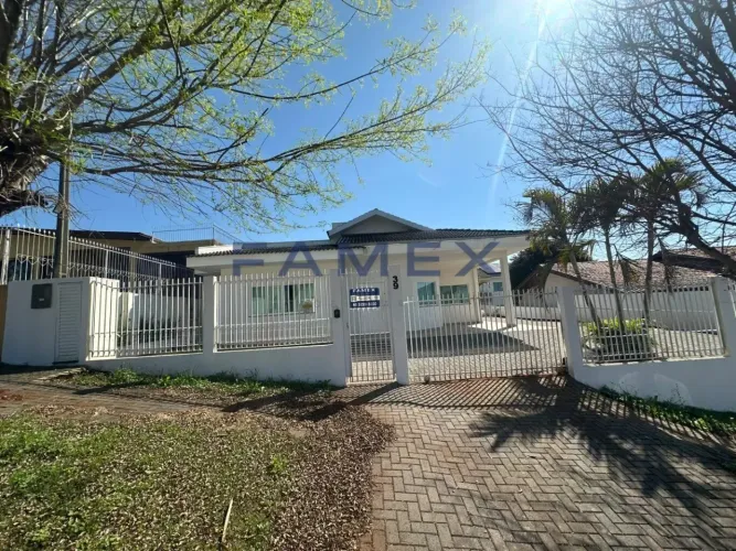 CASA PARA LOCAÇÃO BAIRRO JARDIM PRIMAVERA COM 01 SUITE + 02 QUARTOS - CA809