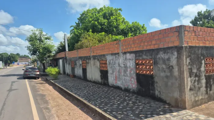 Lote de Esquina  no Bairro  Zerão 