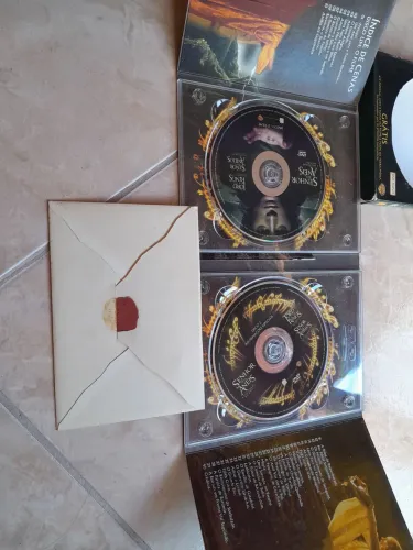 Coleção O Senhor dos Anéis - 2 DVDs duplos, um deles digipack e com Mapa da Terra Média