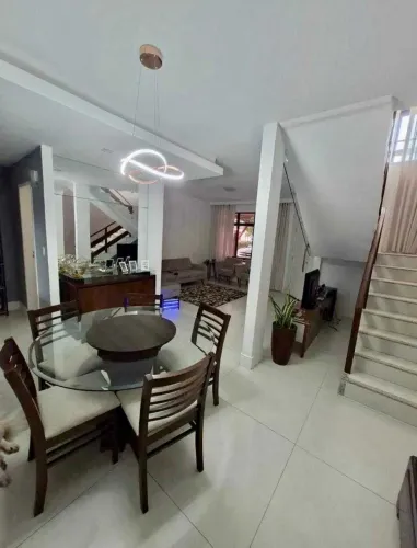 Casa Duplex - Condomínio La Villete