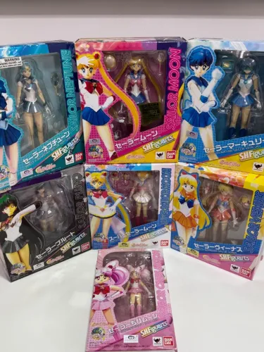 Lote Sailor Moon SH Figuarts Bandai Super Sailor Moon Chibi Venus Mercurio Plutão Netuno