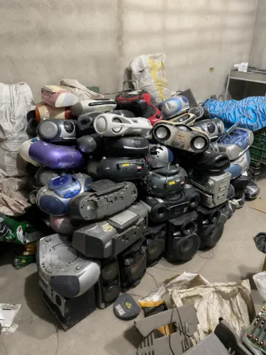 Lote com Aparelhos de Som Antigos para Revenda, Conserto ou Peças