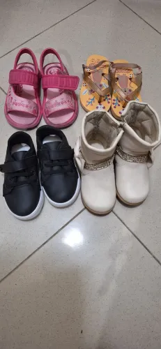 Kit bota, sandália, tênis e chinelo infantil menina