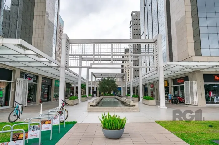 Ponto Comercial/Loja para Aluguel no Bairro Praia de Belas com 21 m² Disponíveis
