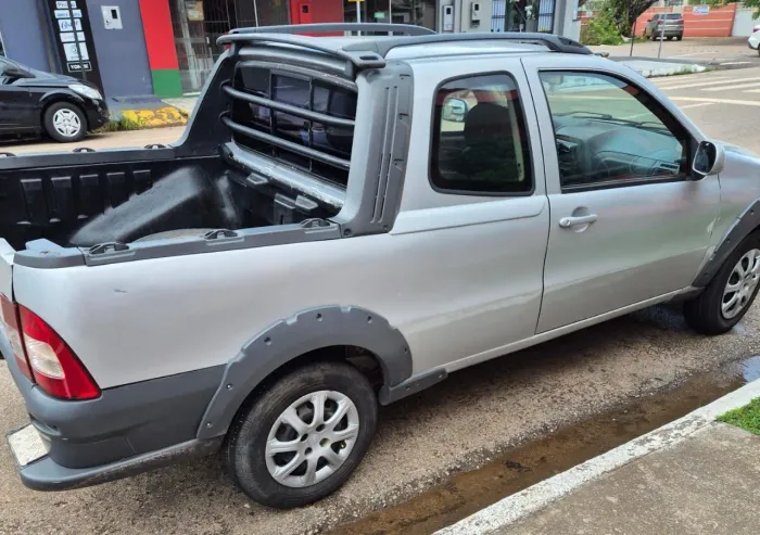 Fiat Strada Working 1.4 MPI Fire Flex 8V CD 2013