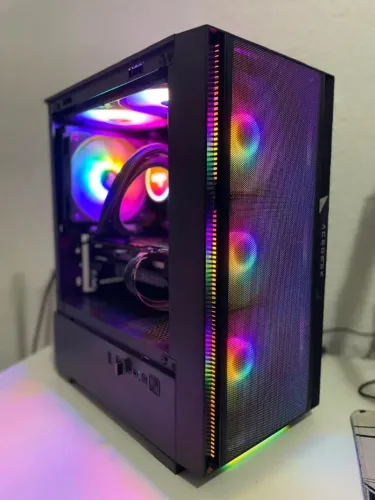 PC Gamer Ryzen 7 5700x e RX 7600 8gb