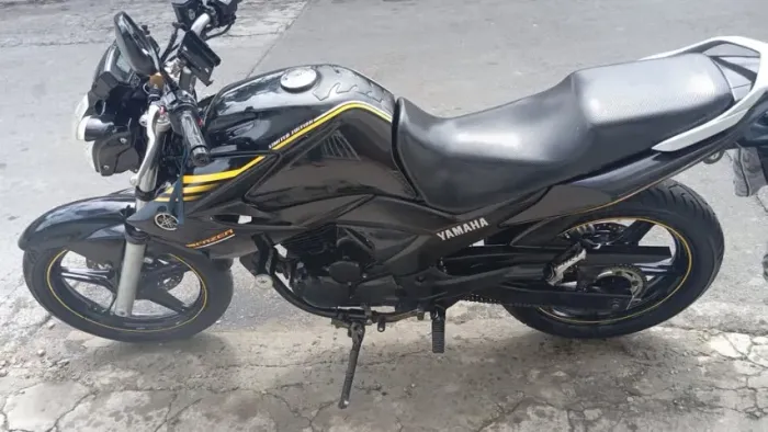 Yamaha Fazer 250 - Ano 2014 - Back Edition - Flex