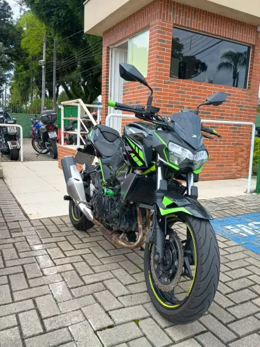Kawasaki Z400