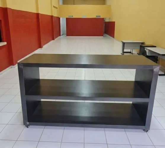 Balcão Expositor / Mostruário Comercial 2m com Rodínhas Pra sair Hoje