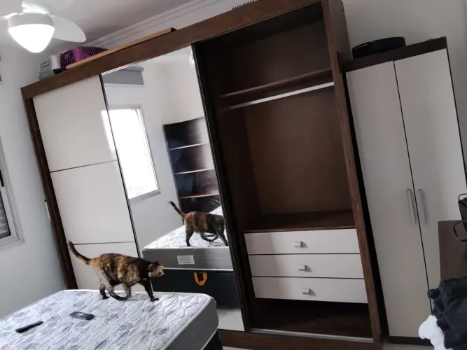 Vendo Guarda-roupa 