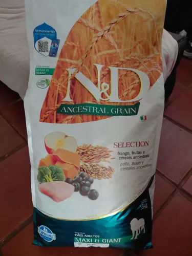 Estou vendendo esse saco de ração 