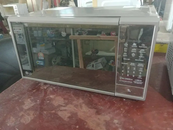 Microondas LG 30 lts espelhado 