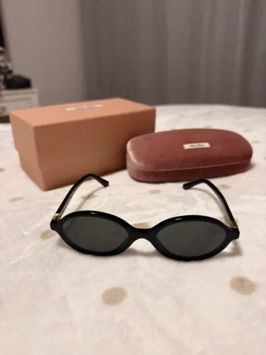 Óculos de sol Miu Miu ORIGINAL