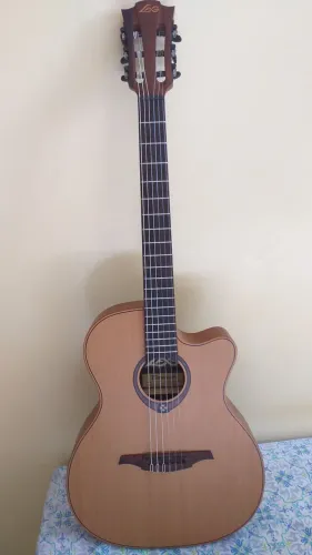 Violão Elétrico Francês LÂG Nylon Auditorium Slim Cutaway - TN170ASCE