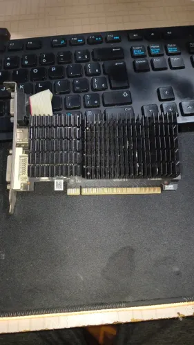 Placa de Vídeo GT 710 PCI-E 1GB DDR3 64Bit
