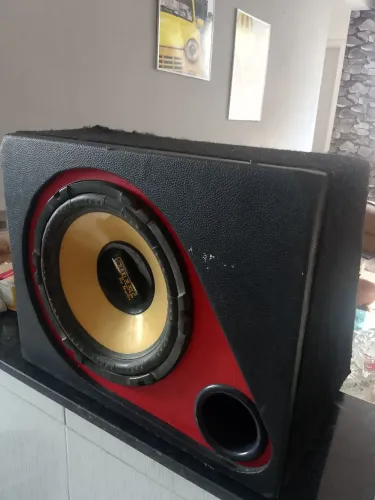 Vende-se subwoofers de 12 polegadas 600 150 rms