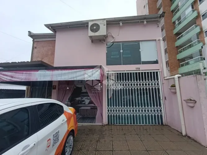 Studio de 80m² para alugar no bairro Trindade em Florianópolis