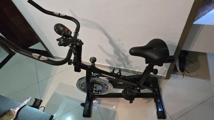 Bicicleta ergométrica - exercícios cardio