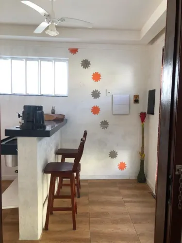 Alugo kitnet bem localizada