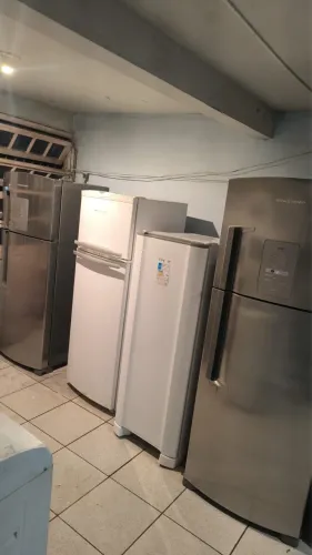 GELADEIRAS A VENDA PODE LIGAR NA HORA NA TOMADA