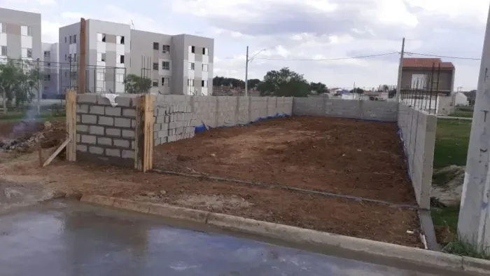 Terreno a venda com 140m² Jardim Imperial - Taubaté
